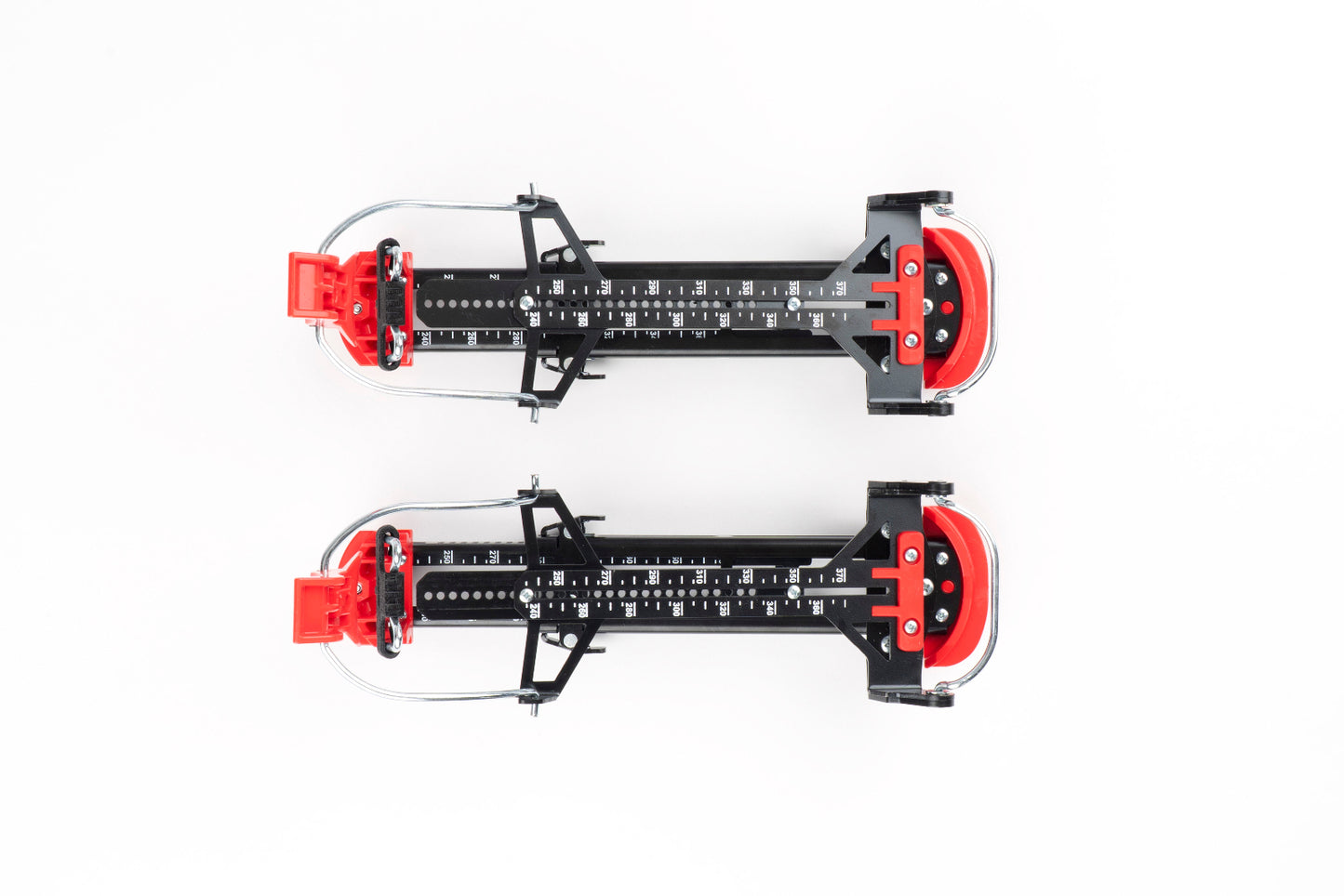 Top view of the Tjava Randi alpine ski touring adapter.